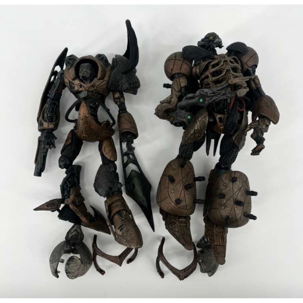 McFarlane Toys Spawn Series 18 Interlink 6‎ Right Leg RL3 Parts Only